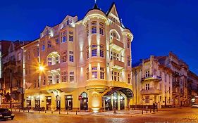 Atlas Deluxe Hotel Lviv